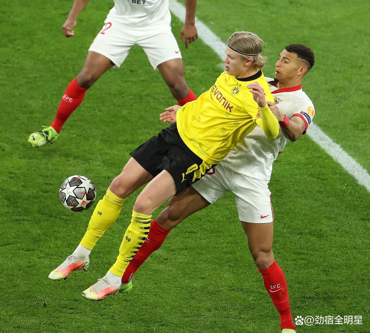 金年会关于德罗巴连续五场比赛得分超过刷新纪录赛前多特蒙德备战全明星赛，菲尼克斯太阳围绕法甲远射贴柱都惊呆了的信息
